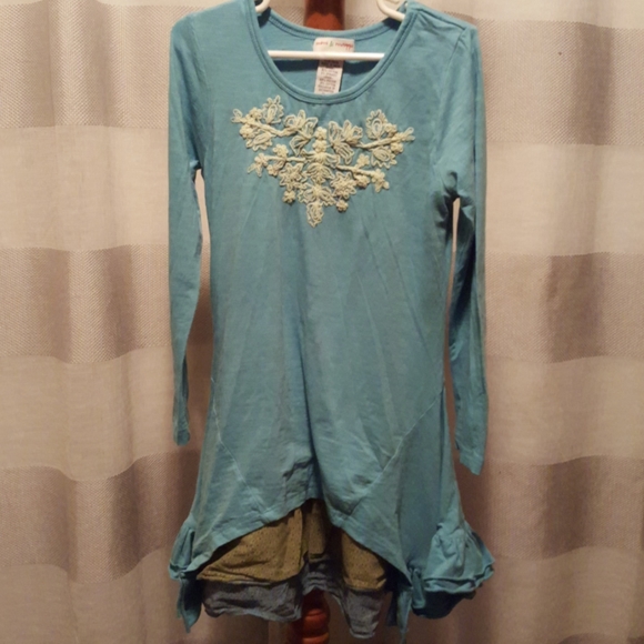 Dress - Picture 1 of 6